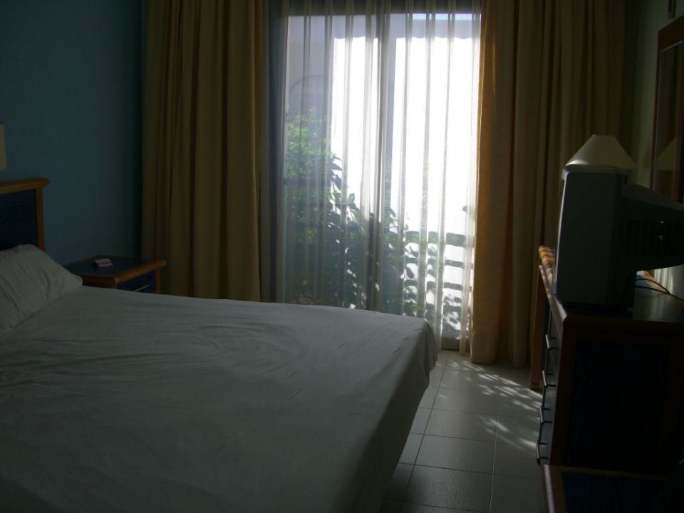 Schlafzimmer Sol Sancti Petri Apartamentos