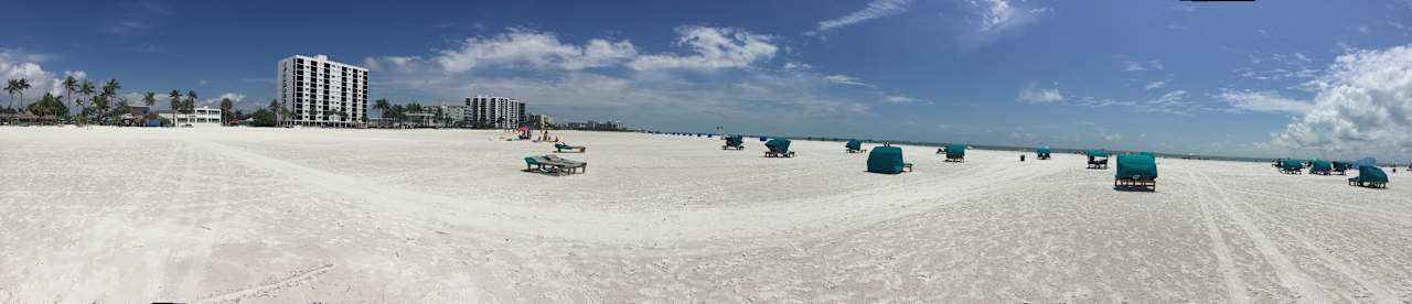 Strand Hotel Outrigger Beach Resort