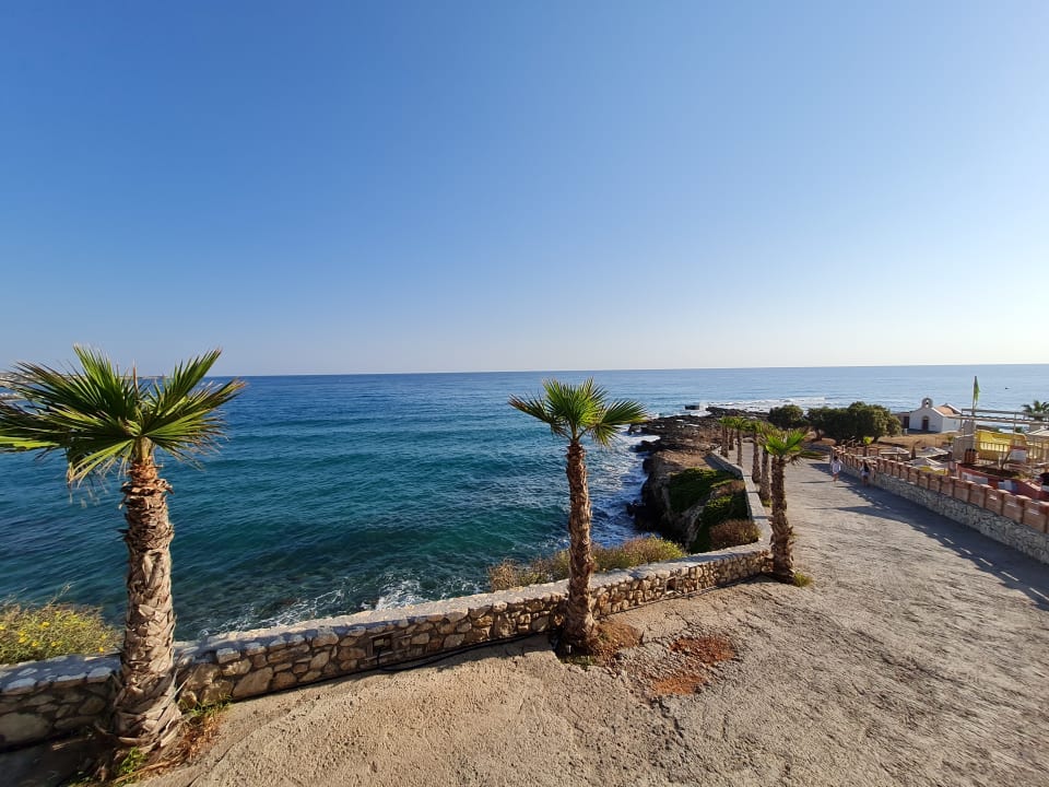 Strand Eri Beach & Village