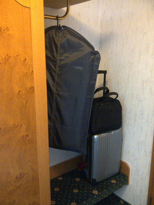 Garderobe Hotel Drei Könige
