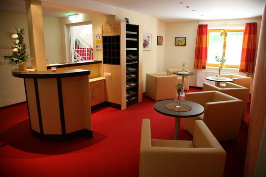Rezeption und Lobby Pension Haus Isabella