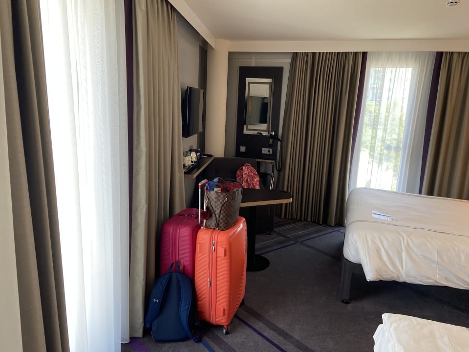 Zimmer Premier Inn Stuttgart City Centre Hotel