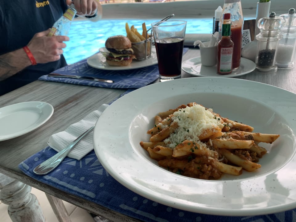 Gastro Neptune Pwani Beach Resort & Spa