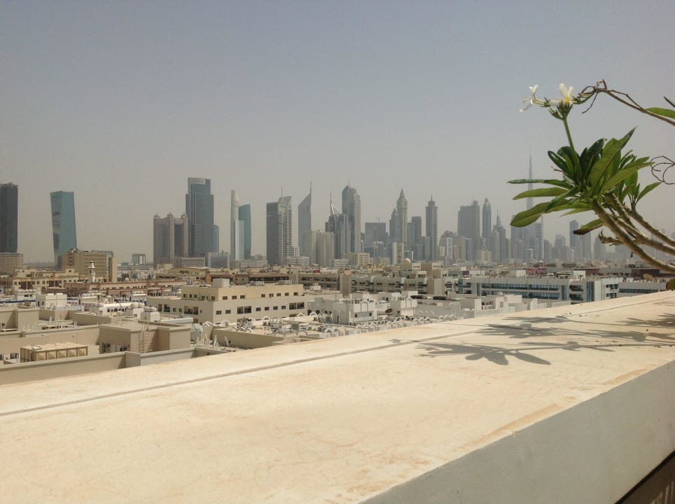 Blick vom Dach(pool) Crowne Plaza Jumeirah Dubai