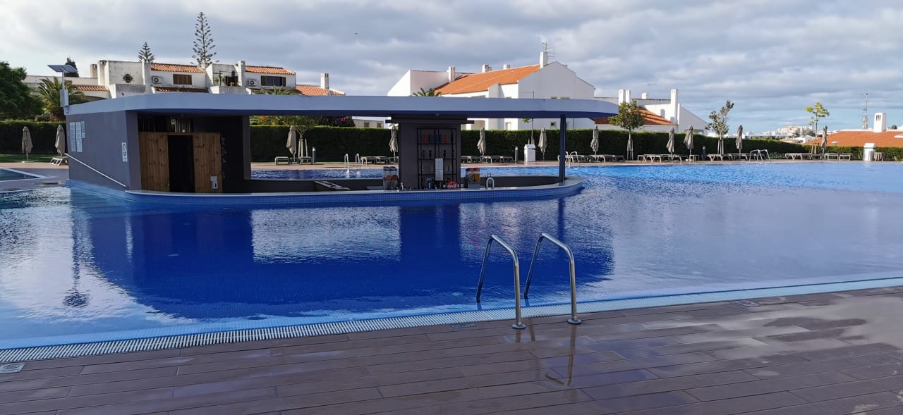 Pool Jupiter Albufeira Hotel