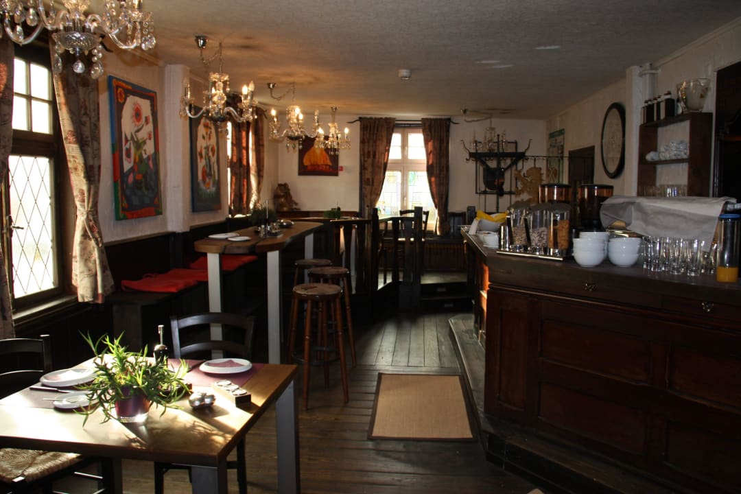 Frühstücken u. geniessen Hotel Pemü