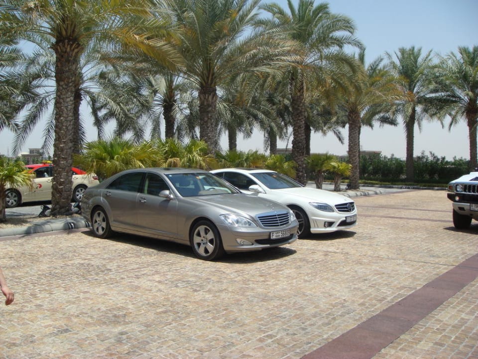 Chauffeur-Limousinen des Hotels Jumeirah Al Qasr