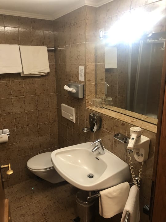 Zimmer Wenger Alpenhof