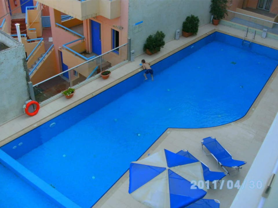 Pool im Garten des Corissia Princess Hotel Corissia Princess