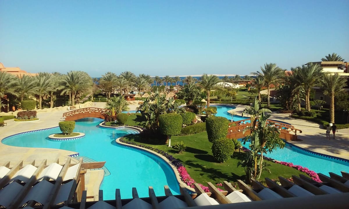Widok z tarasu z głównego budynku Sharm Grand Plaza Resort