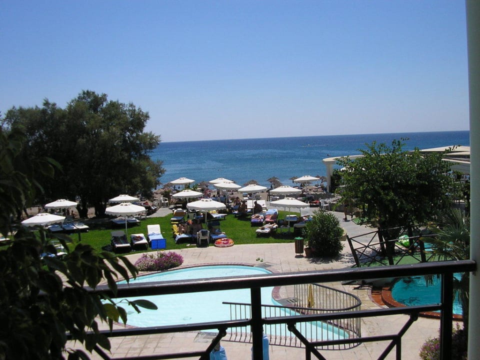 Gartenanlage Hotel Calypso Beach