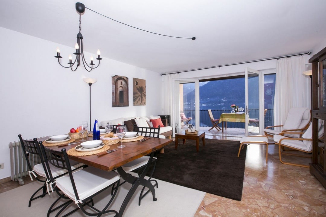 Zimmer Casa al Lago Lakefront Apartment