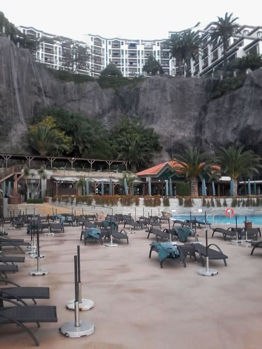 The Cliff Bay Hotel von der Sonnennterrasse aus Hotel The Cliff Bay (PortoBay)