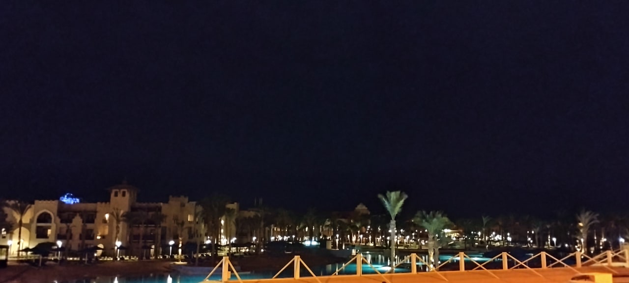 Außenansicht Pickalbatros Palace Hotel-Port Ghalib