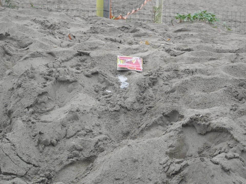 Strand nach Reinigung Rosapineta Camping Village