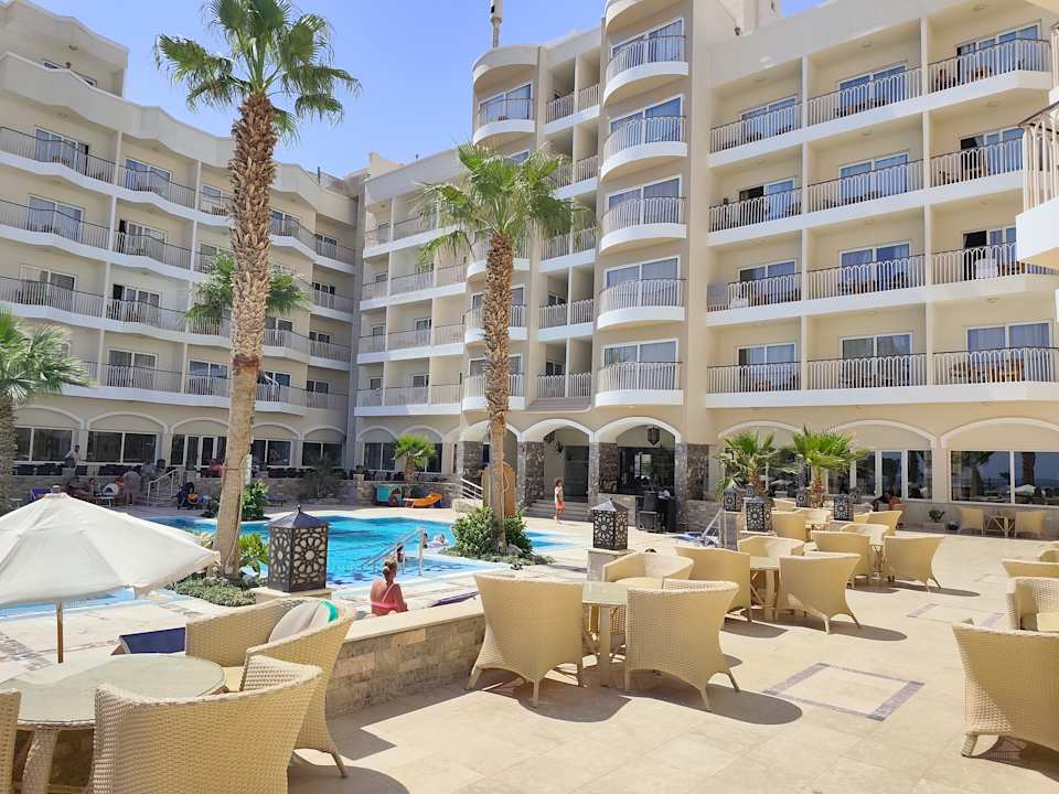 Gartenanlage Royal Star Beach Resort