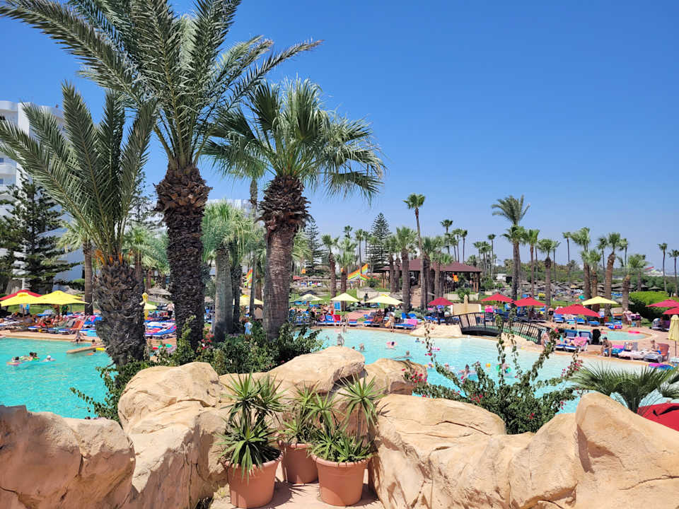 Pool Sahara Beach Aquapark & Resort