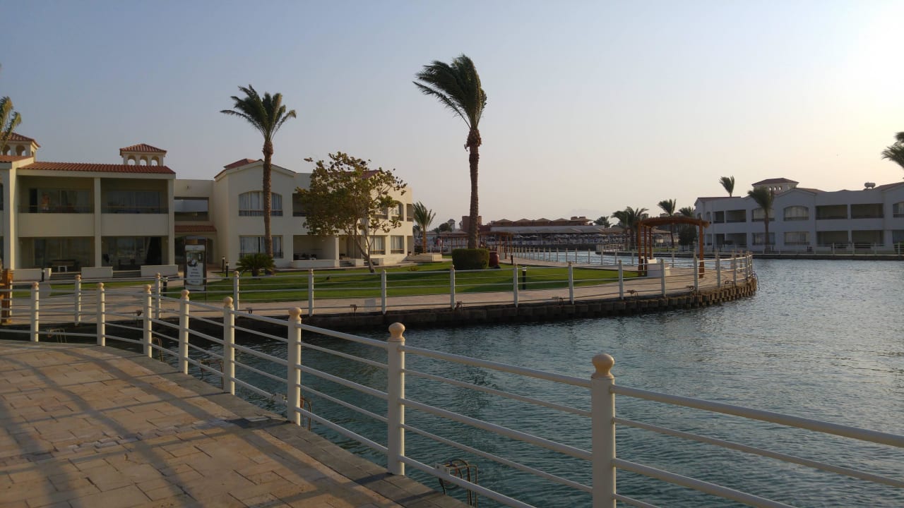 Kanal Pickalbatros Dana Beach Resort - Hurghada