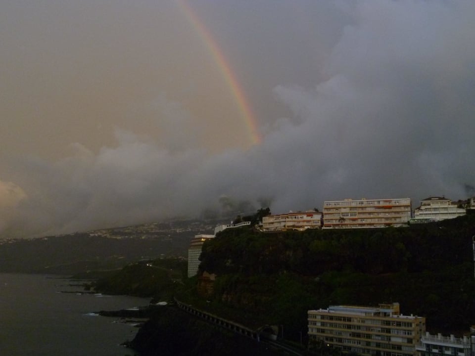 Es hatte stark geregnet... Melia Costa Atlantis Tenerife