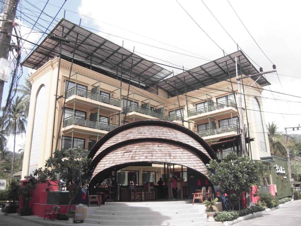 Bhundhari Haupthaus mit offenem Empfang Bhundhari Chaweng Beach Resort