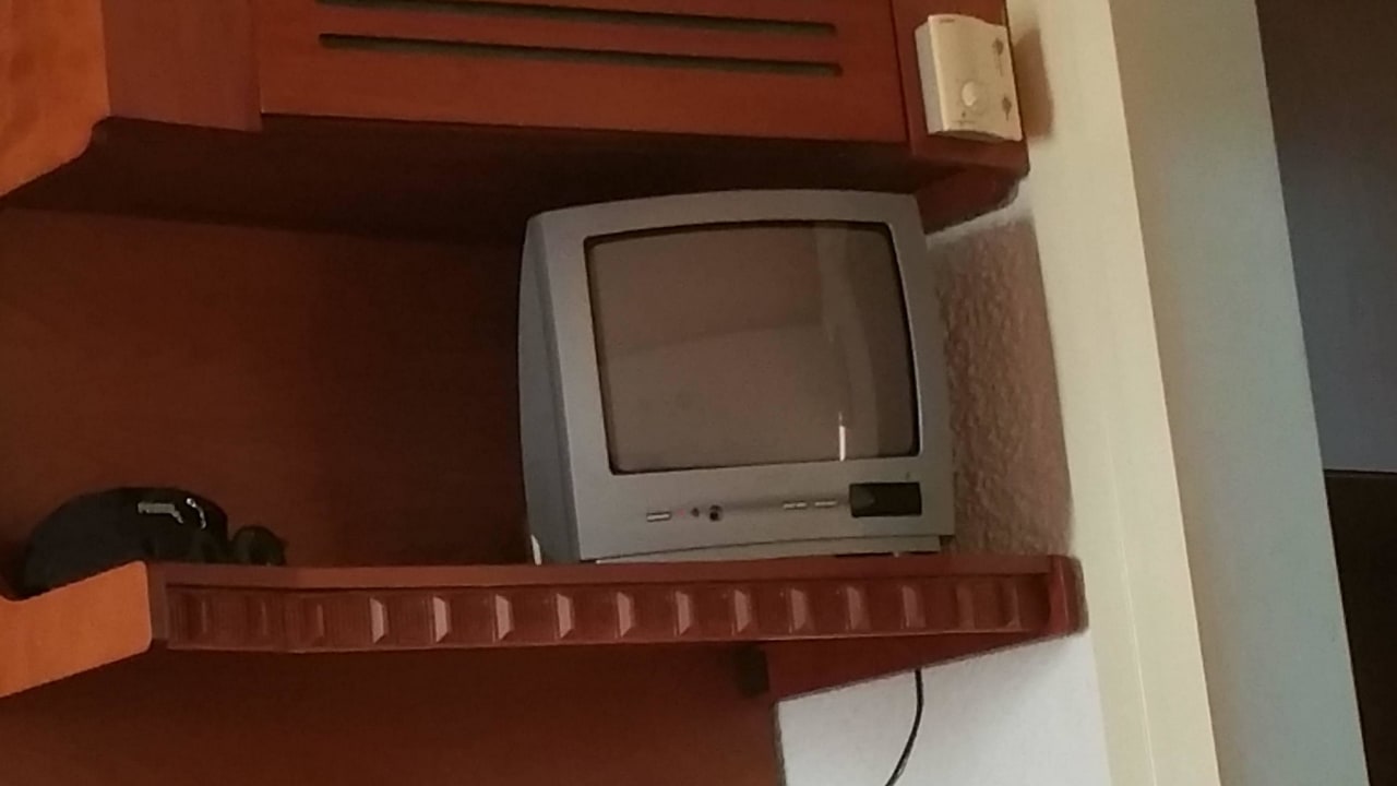 Jawoll röhre in 37 cm Hotel Athos Palace