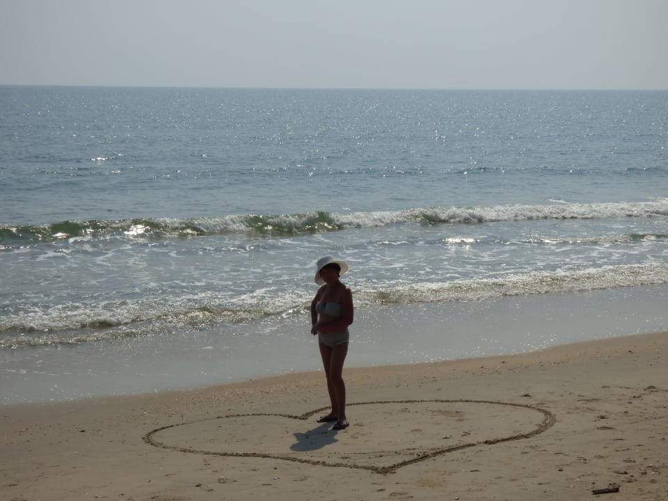 Strand Hotel Grand Pacific Sovereign Resort & Spa