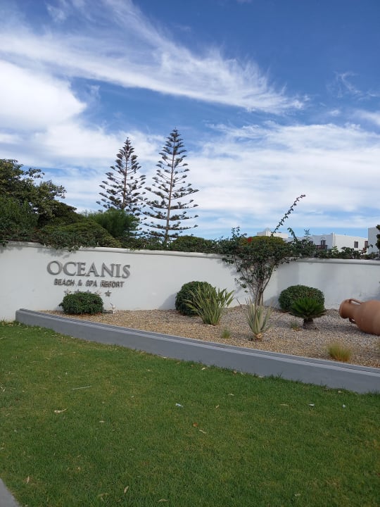 Außenansicht TUI BLUE Oceanis Beach and Spa Resort