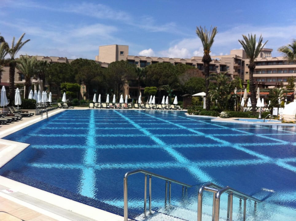 Große Poolanlage Crystal Tat Beach Pearl Collection