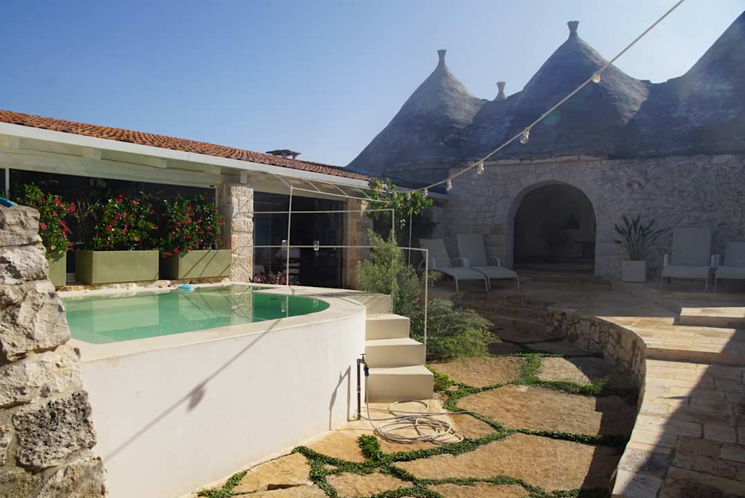 Pool MATERIIS Trulli e Natura