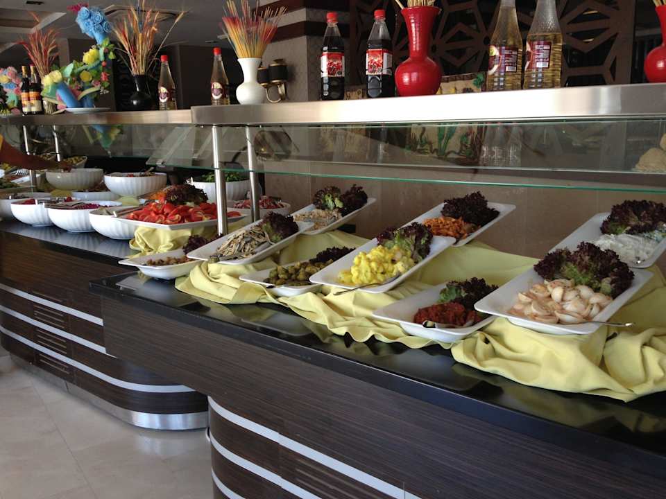 Salate Seaden Corolla Hotel