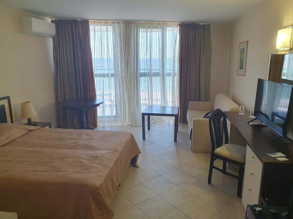 Zimmer Berlin Golden Beach