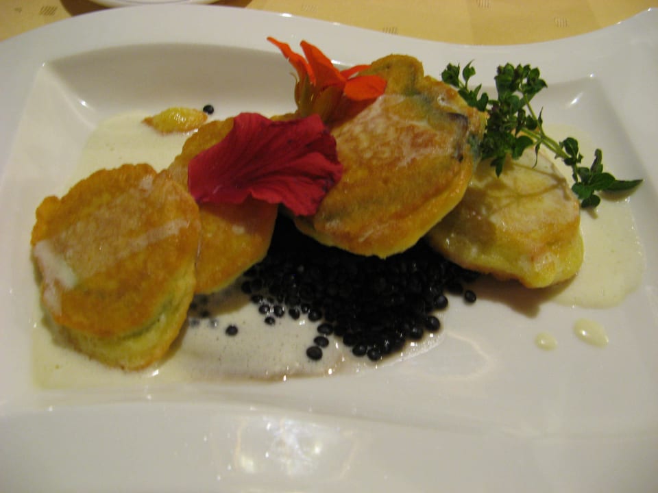Essen im hoteleigenen Restaurant Das Bodmi