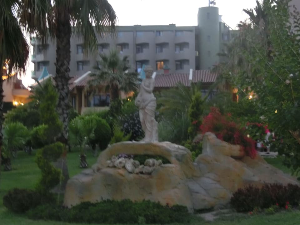 Garten Bella Resort & Spa