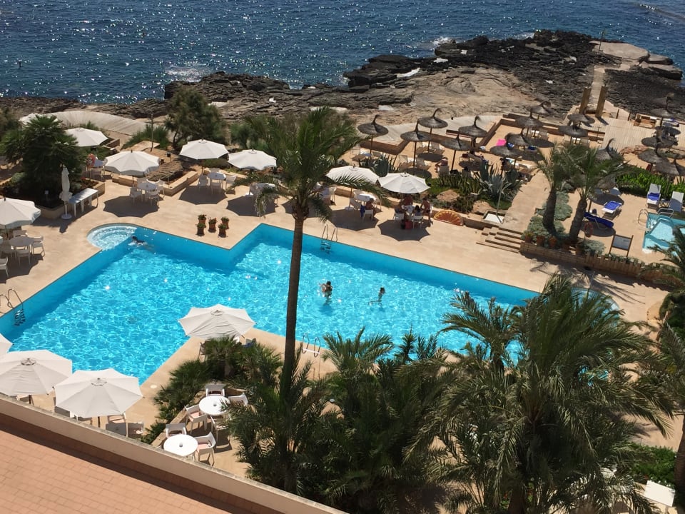 Gartenanlage Bikini Island & Mountain Hotel Es Trenc