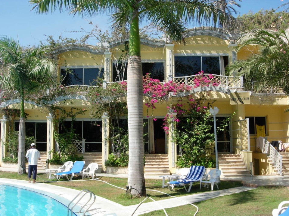 Zimmer mit Blick zum Pool Hotel Paradise Inn Beach Resort