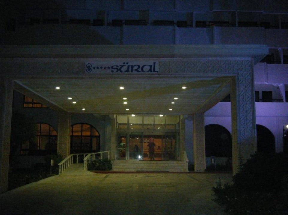 By night Hotel Süral