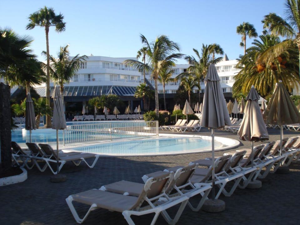 Blick auf Hotelanlage Hotel Riu Paraiso Lanzarote