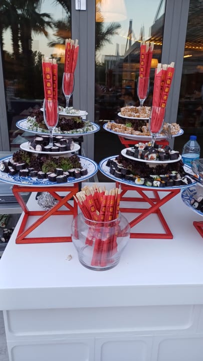 Gastro Terrace Elite Resort