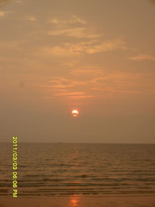 Der Strand beim Tiger Hut Santhiya Tree Koh Chang Resort