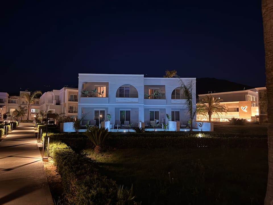 Gartenanlage Delfina Tropic Beach