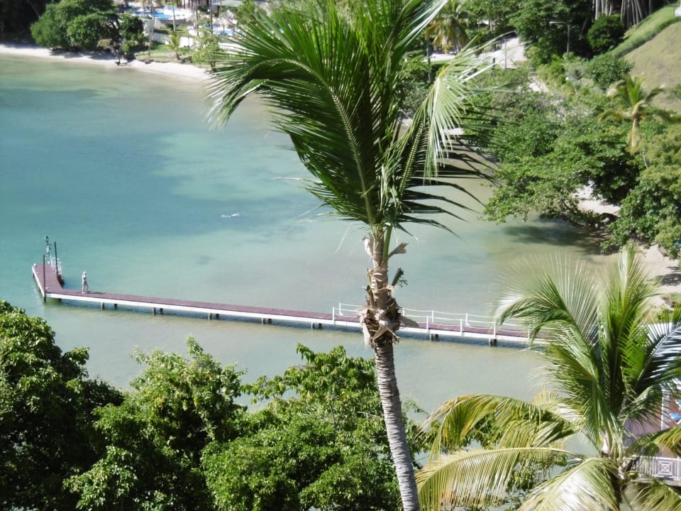Nach kurzem Regenschauer wird das Wasser sehr klar Bahia Principe Grand Samana - Adults Only