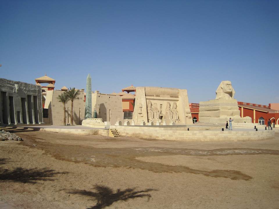 In der Anlage Pickalbatros Alf Leila Wa Leila Resort - Neverland Hurghada