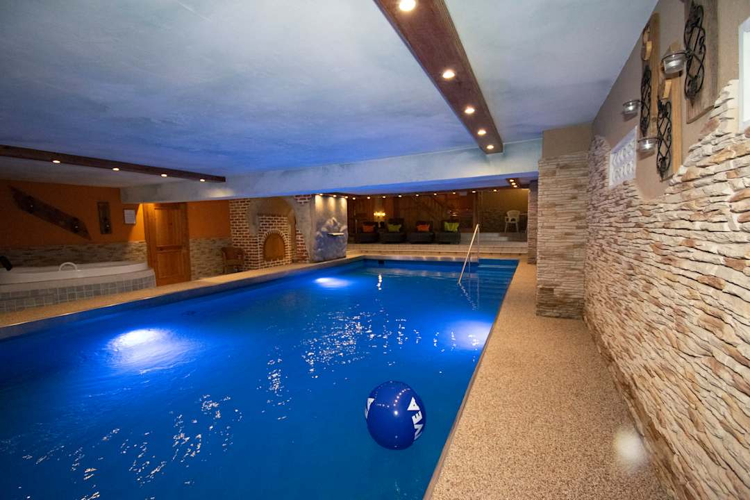 Pool Familotel Der Böhmerwald - Euer Familienhotel im Bayerischen Wald