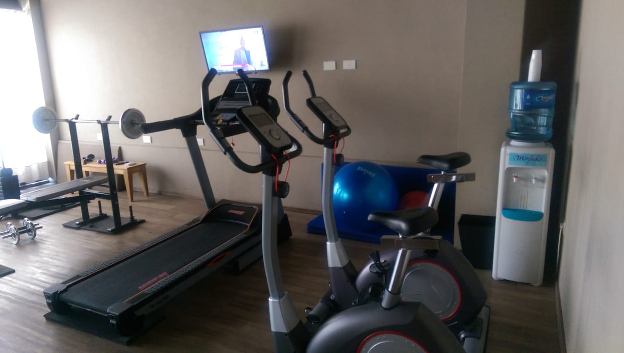 Sport & Freizeit AQ Tailored Suites