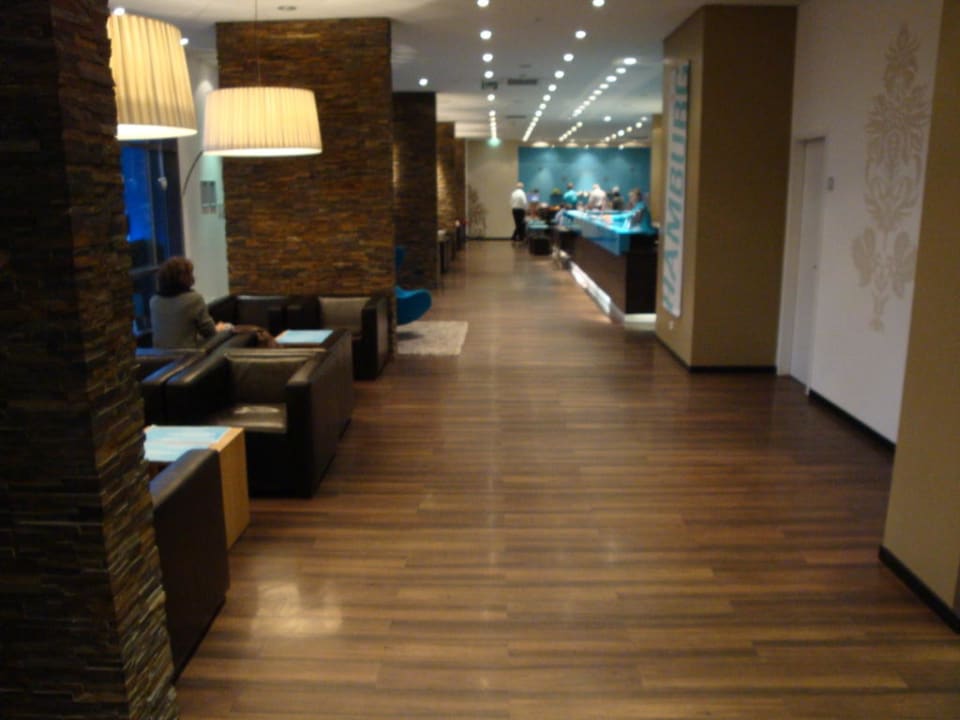 Lobby Motel One München-East Side