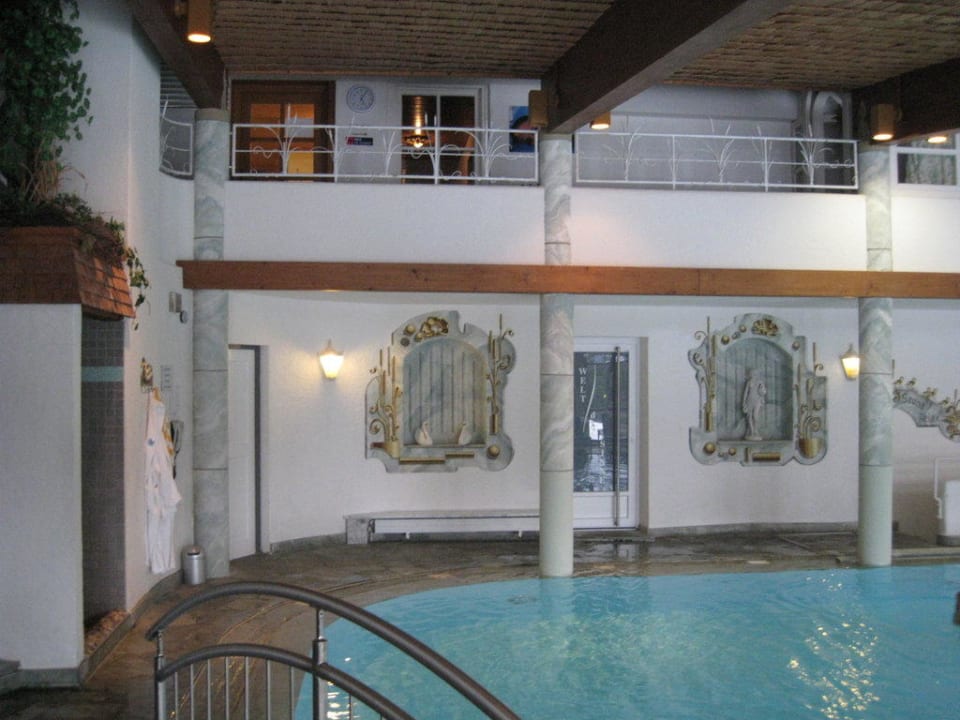 Pool Verwöhn- und Wellnesshotel Walserhof