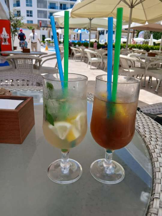 Gastro The Lumos Deluxe Resort Hotel