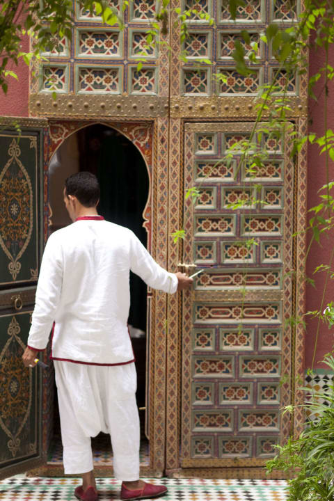 Central courtyard and a culture of service Hotel Riad Kaiss