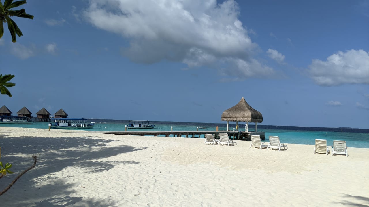Strand Thulhagiri Island Resort