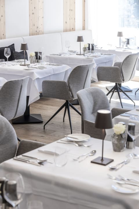 Gastro NIDUM Casual Luxury Hotel